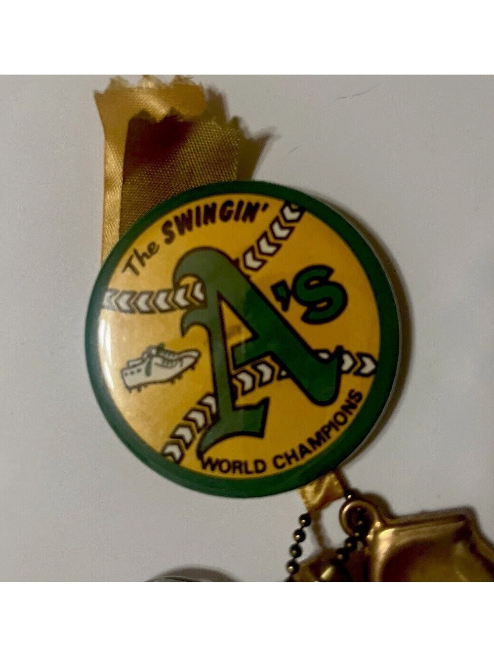 1970s Oakland A’s Swingin A’s World Champions Pin Ribbon Glove Charm Vintage